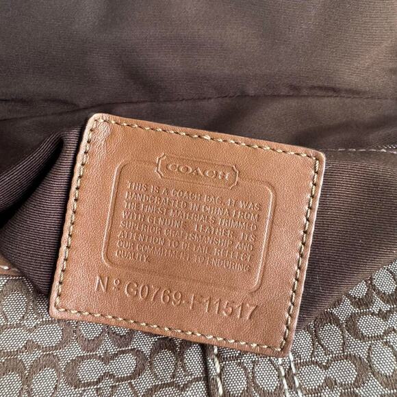 Coach Signature Buckle Flap Shoulder Bag Jacquard Leather Studded Boho Y2K - Picture 3 of 7